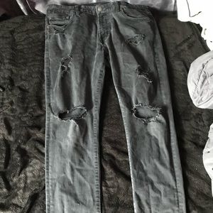 Black ripped American eagle jeans